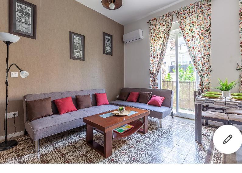 Violeta Apartment With Cozy Balcony Sevilla Zewnętrze zdjęcie