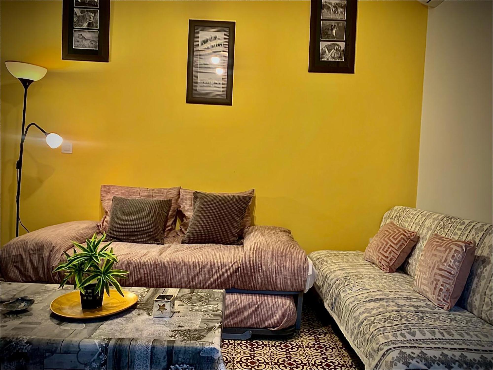 Violeta Apartment With Cozy Balcony Sevilla Zewnętrze zdjęcie