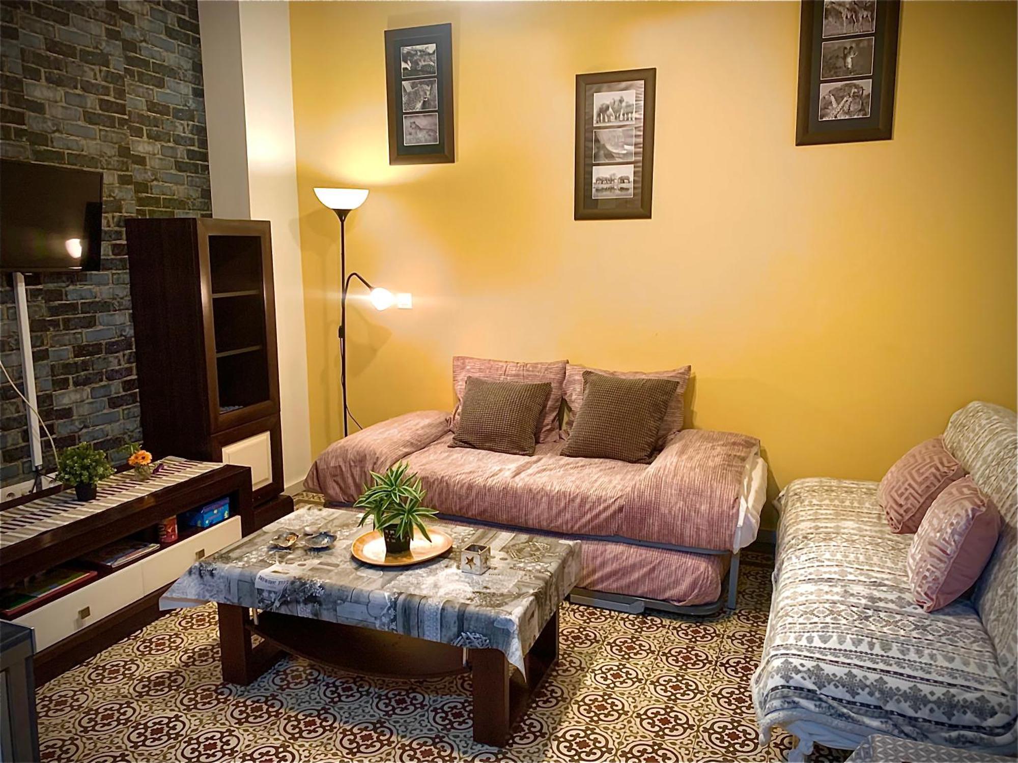 Violeta Apartment With Cozy Balcony Sevilla Zewnętrze zdjęcie