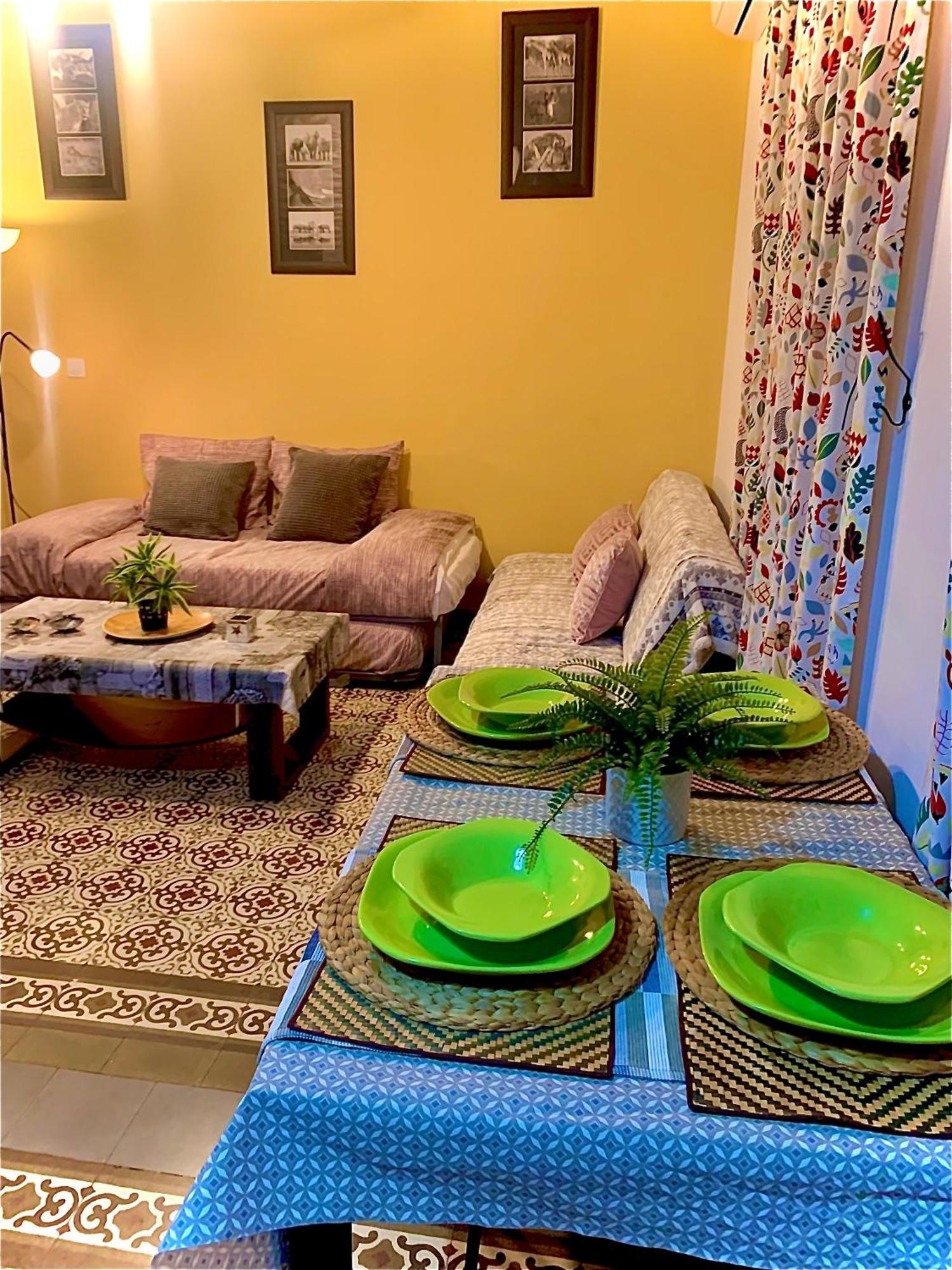 Violeta Apartment With Cozy Balcony Sevilla Zewnętrze zdjęcie