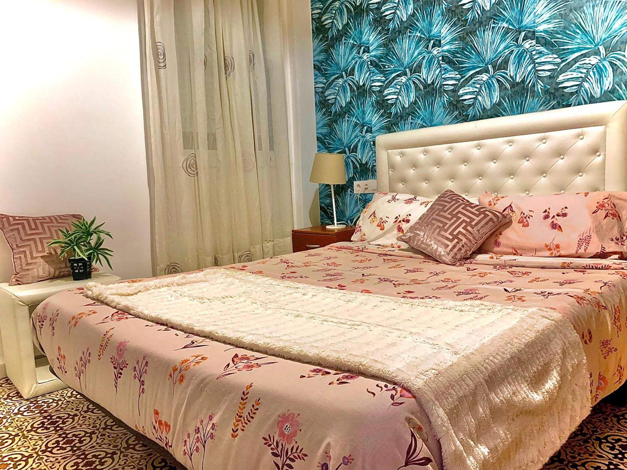 Violeta Apartment With Cozy Balcony Sevilla Zewnętrze zdjęcie